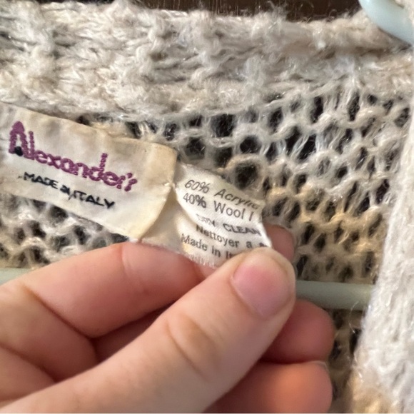 VTG Wool Blend Sweater Vest Lace Chunky Knit Wooden Toggle Buttons Italy White - Picture 9 of 11